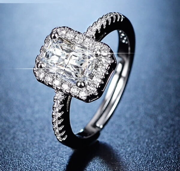 Cushion Tapered Ring Adjustable