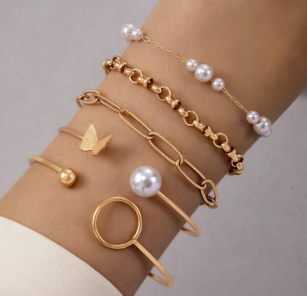 Butterfly/Oval/Pearl Bracelet Set