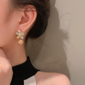 Flower Shinning Pearl Drop Earrings Pair