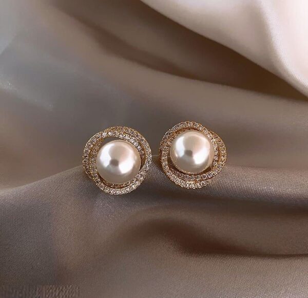 Pearl Tops Pair